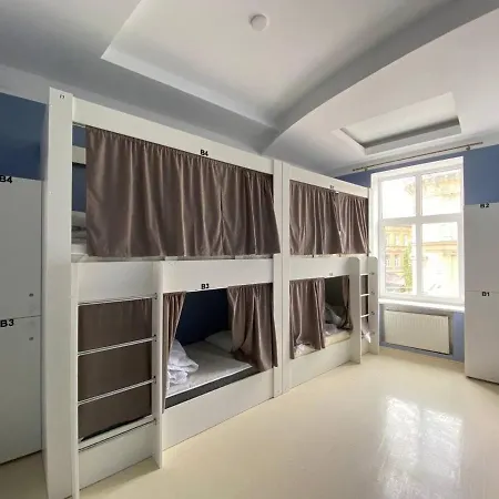 Hotel If *